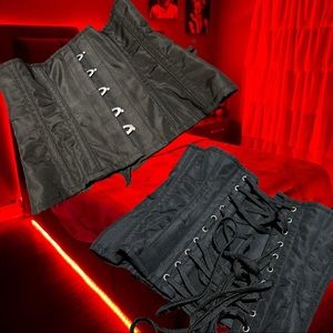 🥀NWT 20in steel bone corset (natural waist 24)